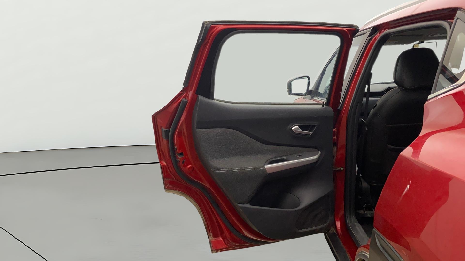 View 2022 Nissan Magnite Turbo XV Premium (O) Image 15 Used 2022 Nissan Magnite Turbo XV Premium (O) Image 15