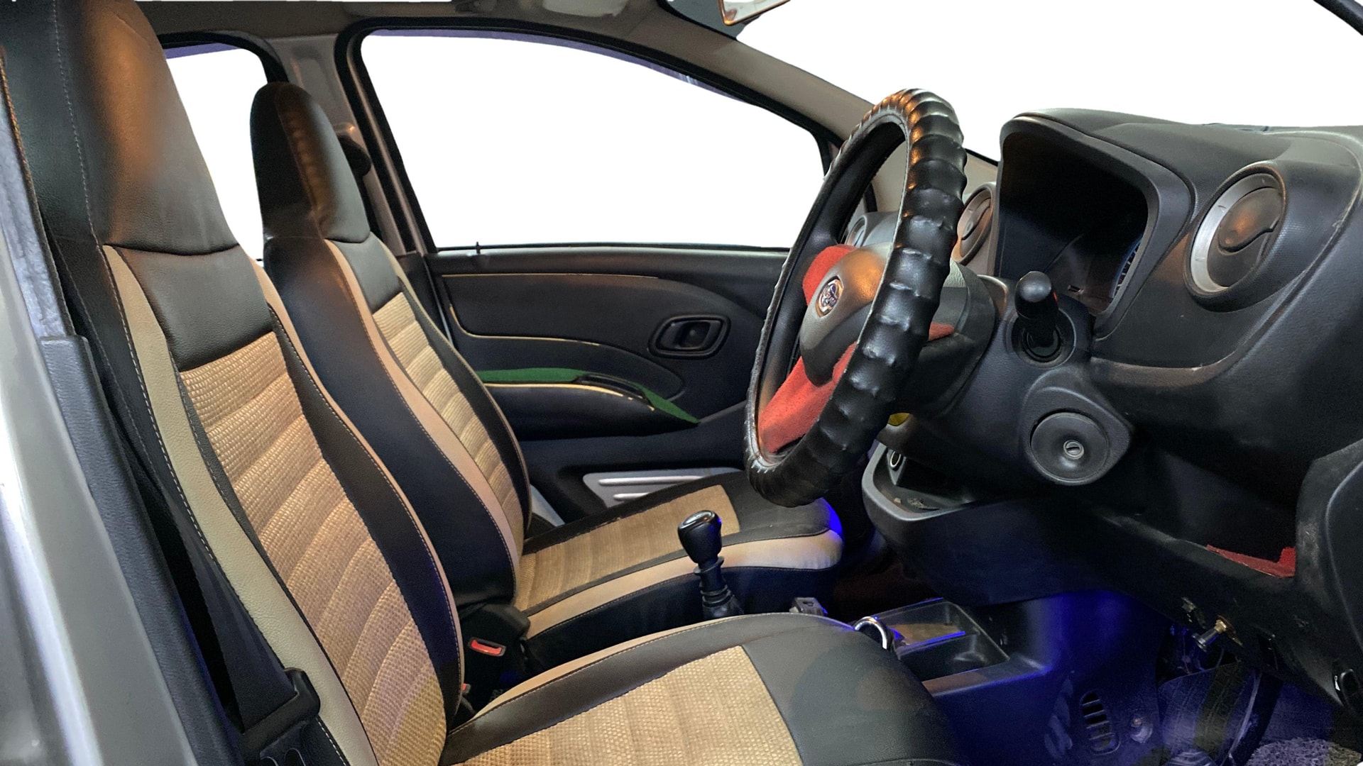 View 2019 Datsun Redi GO T(O) 1.0L- Limited Edition Image 25 Used 2019 Datsun Redi GO T(O) 1.0L- Limited Edition Image 25