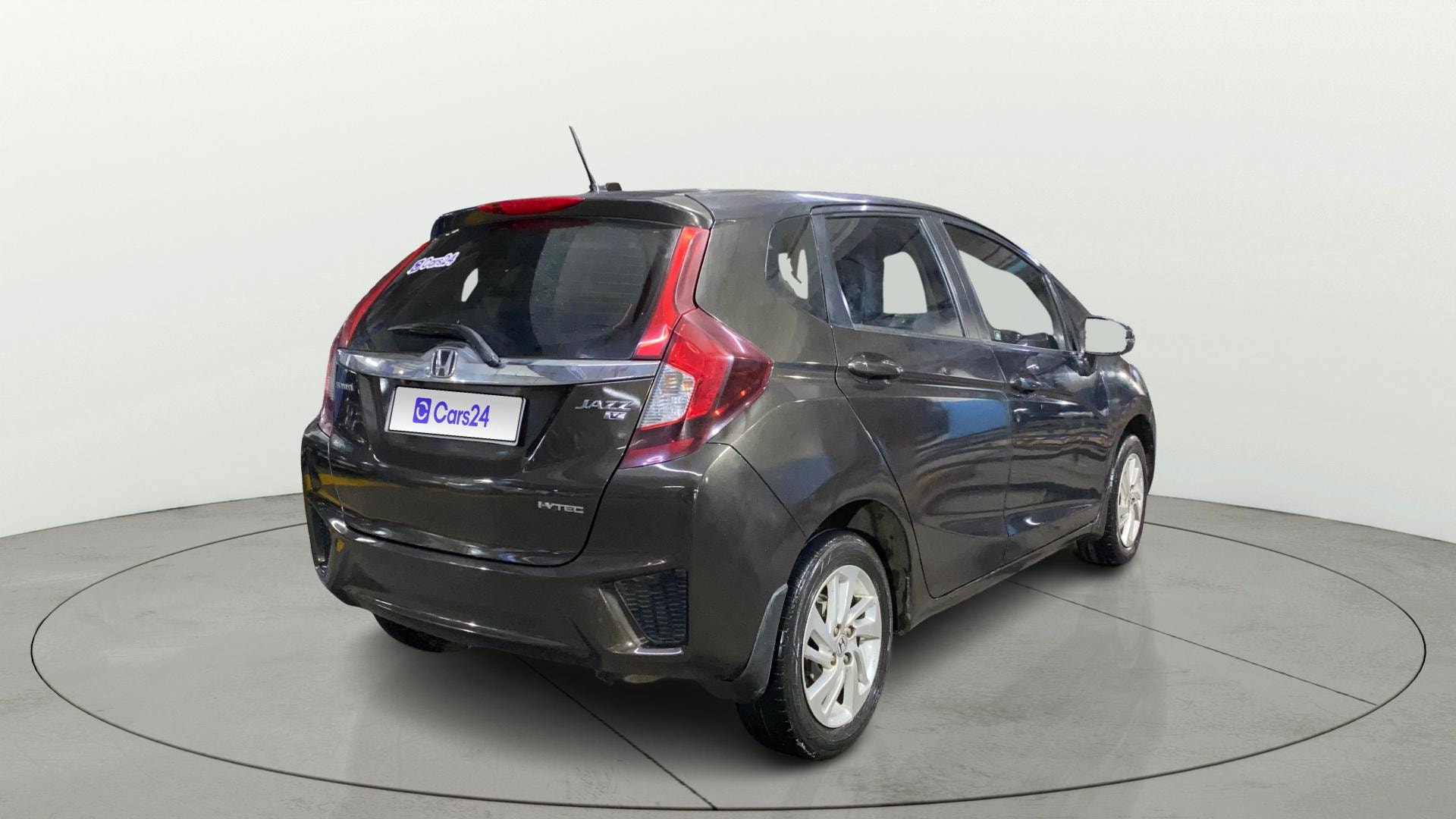 View 2018 Honda Jazz E MT Diesel Image 43 Used 2018 Honda Jazz E MT Diesel Image 43