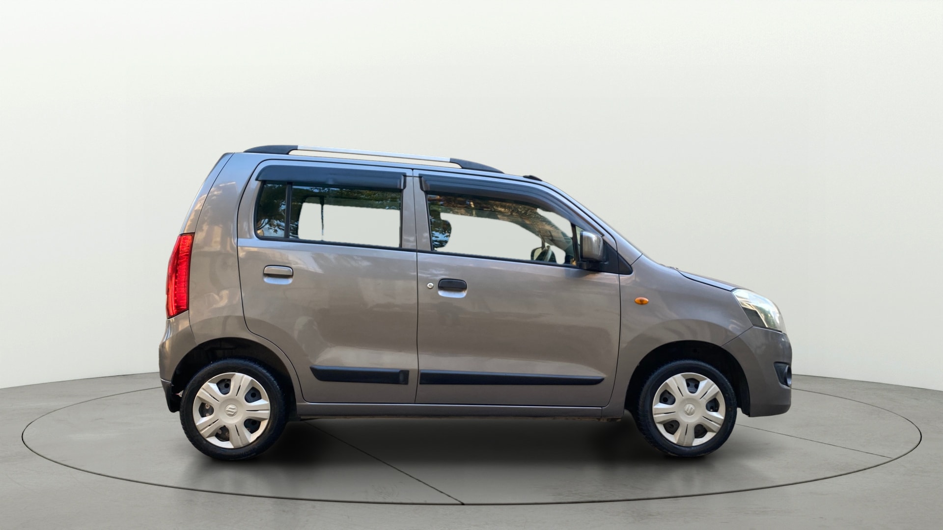View 2017 Maruti Suzuki 1000 Base Variant Image 8 Used 2017 Maruti Suzuki 1000 Base Variant Image 8