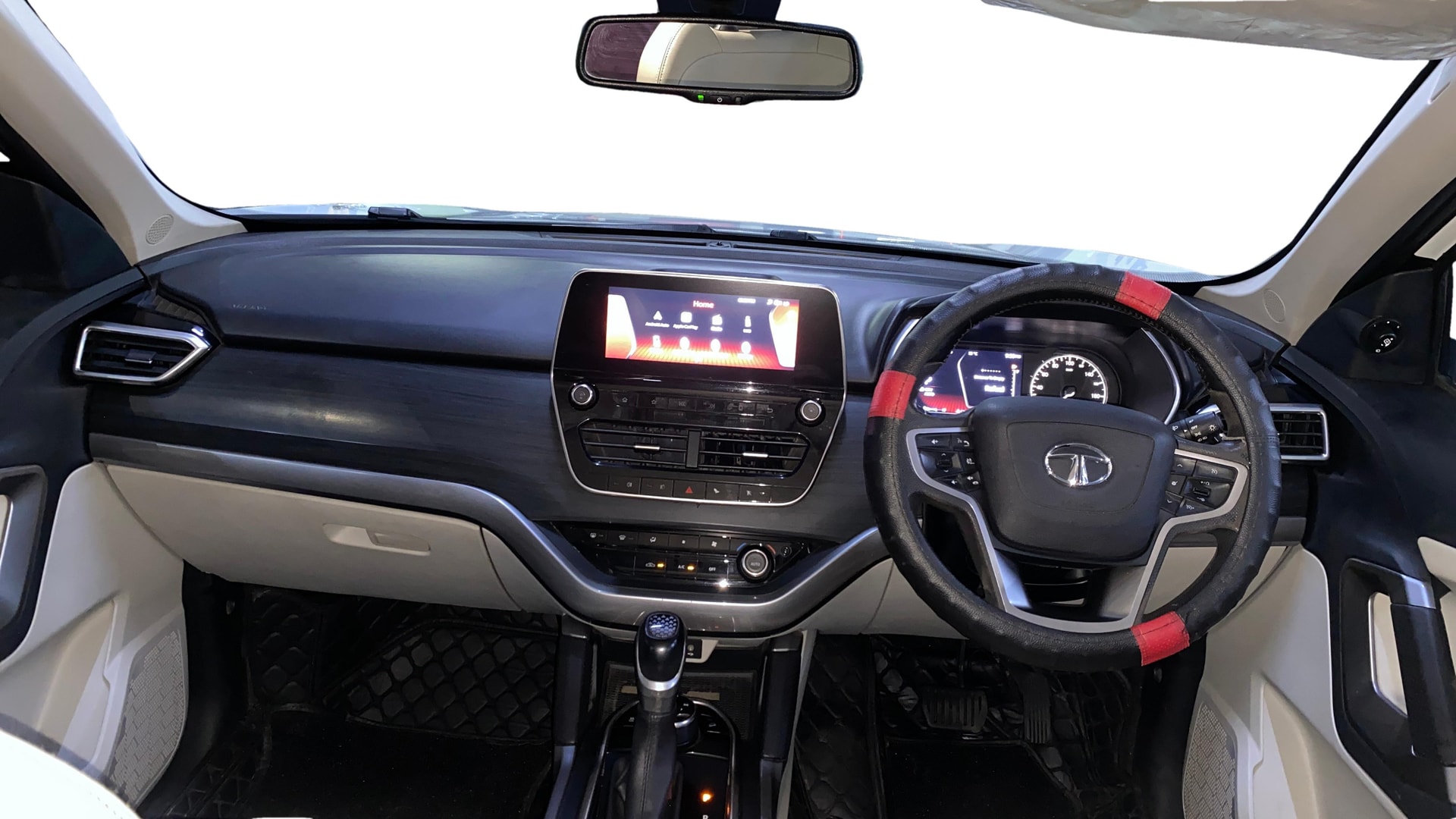 View 2021 Tata Safari XZA Plus 6S Image 32 Used 2021 Tata Safari XZA Plus 6S Image 32