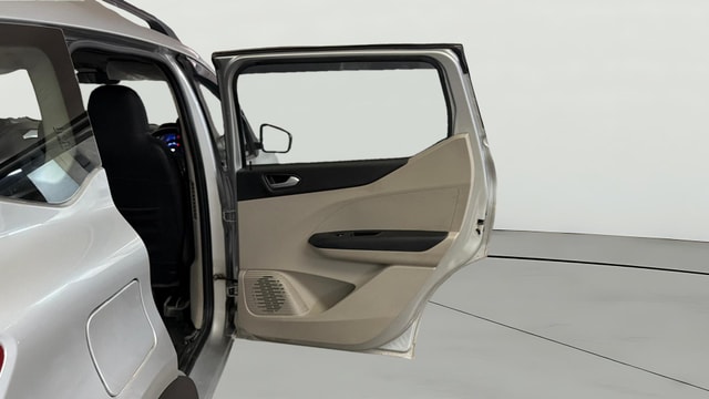 View Renault Triber Image 7 Used Renault Triber Image 7