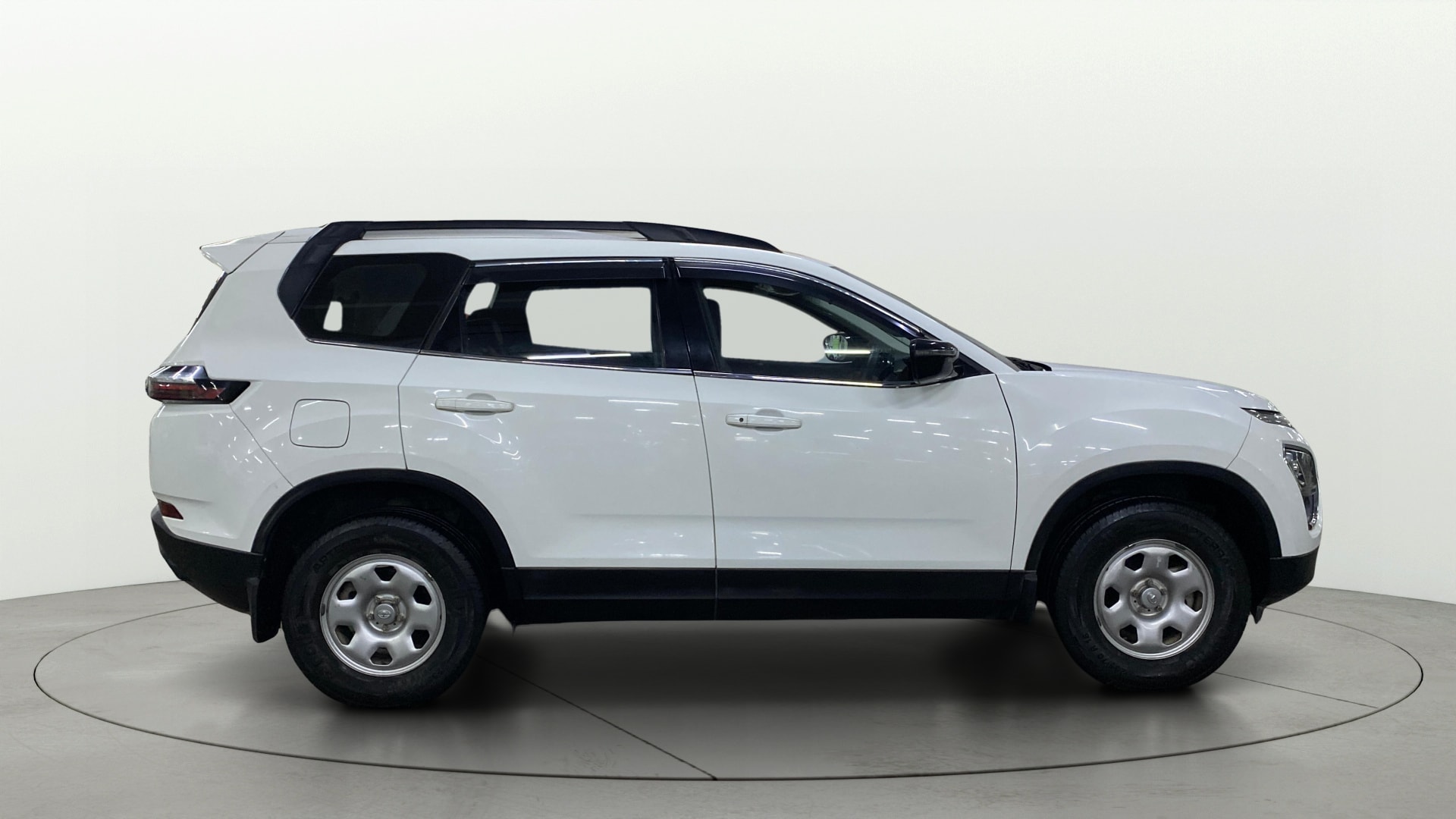 Used 2022 Tata Safari Used 2022 Tata Safari