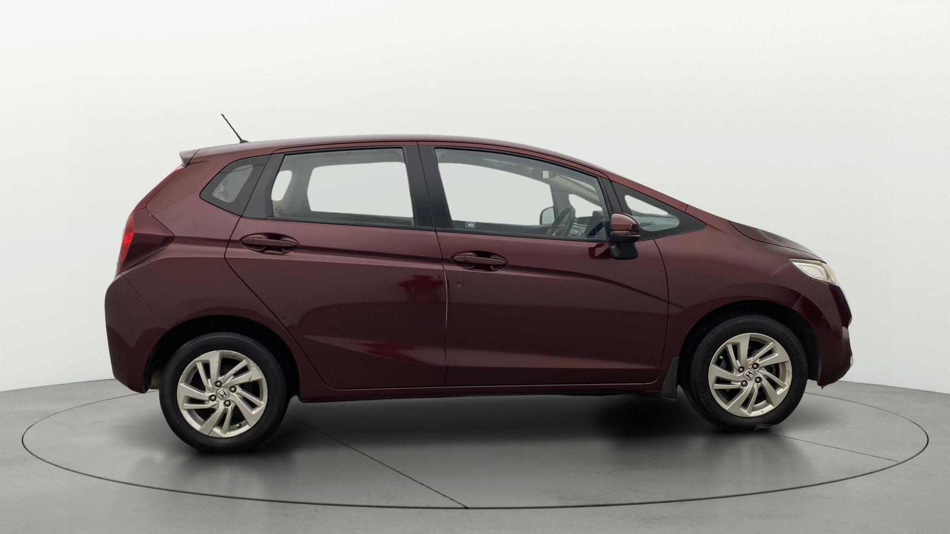 View 2016 Honda Jazz E MT Diesel Image 8 Used 2016 Honda Jazz E MT Diesel Image 8