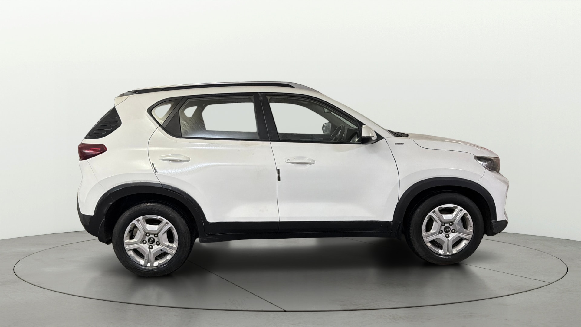 View 2021 Kia Sonet HTK Plus iMT Petrol Image 8 Used 2021 Kia Sonet HTK Plus iMT Petrol Image 8