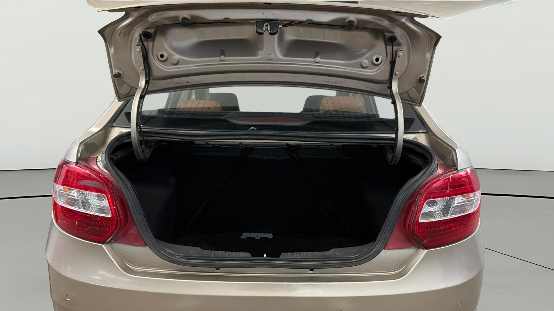 View 2014 Tata Zest XT Petrol Image 36 Used 2014 Tata Zest XT Petrol Image 36