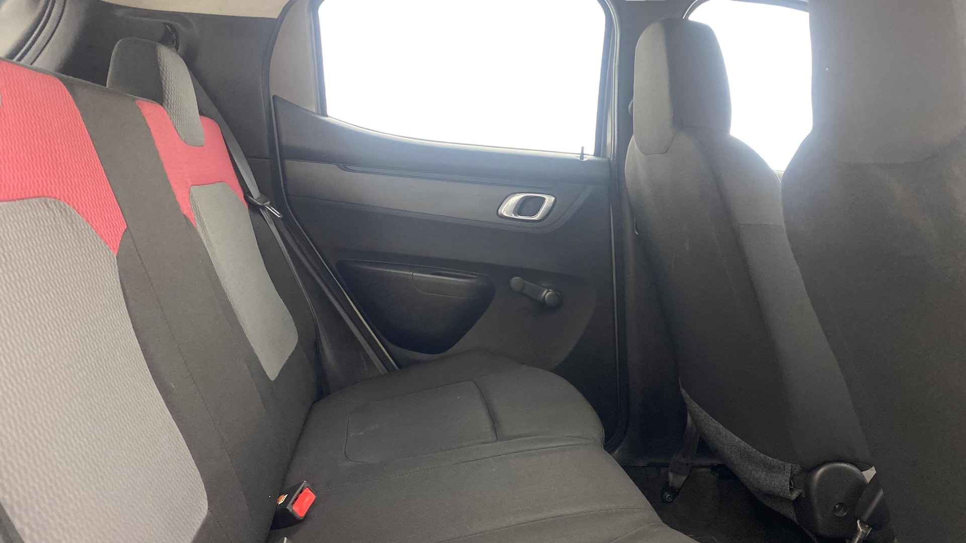 View 2019 Renault Kwid RXL 1.0 BS IV Image 29 Used 2019 Renault Kwid RXL 1.0 BS IV Image 29
