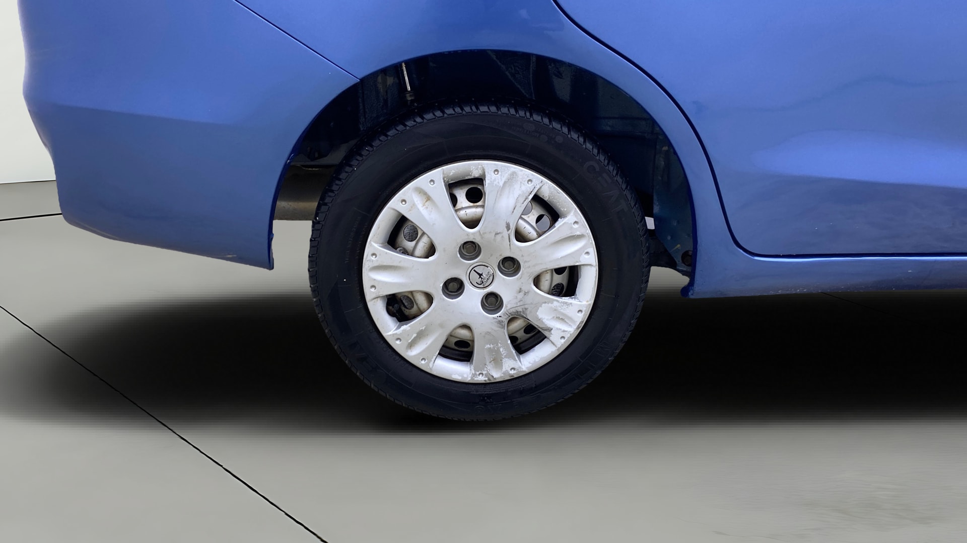 View 2013 Honda Amaze E MT Petrol BS IV Image 23 Used 2013 Honda Amaze E MT Petrol BS IV Image 23