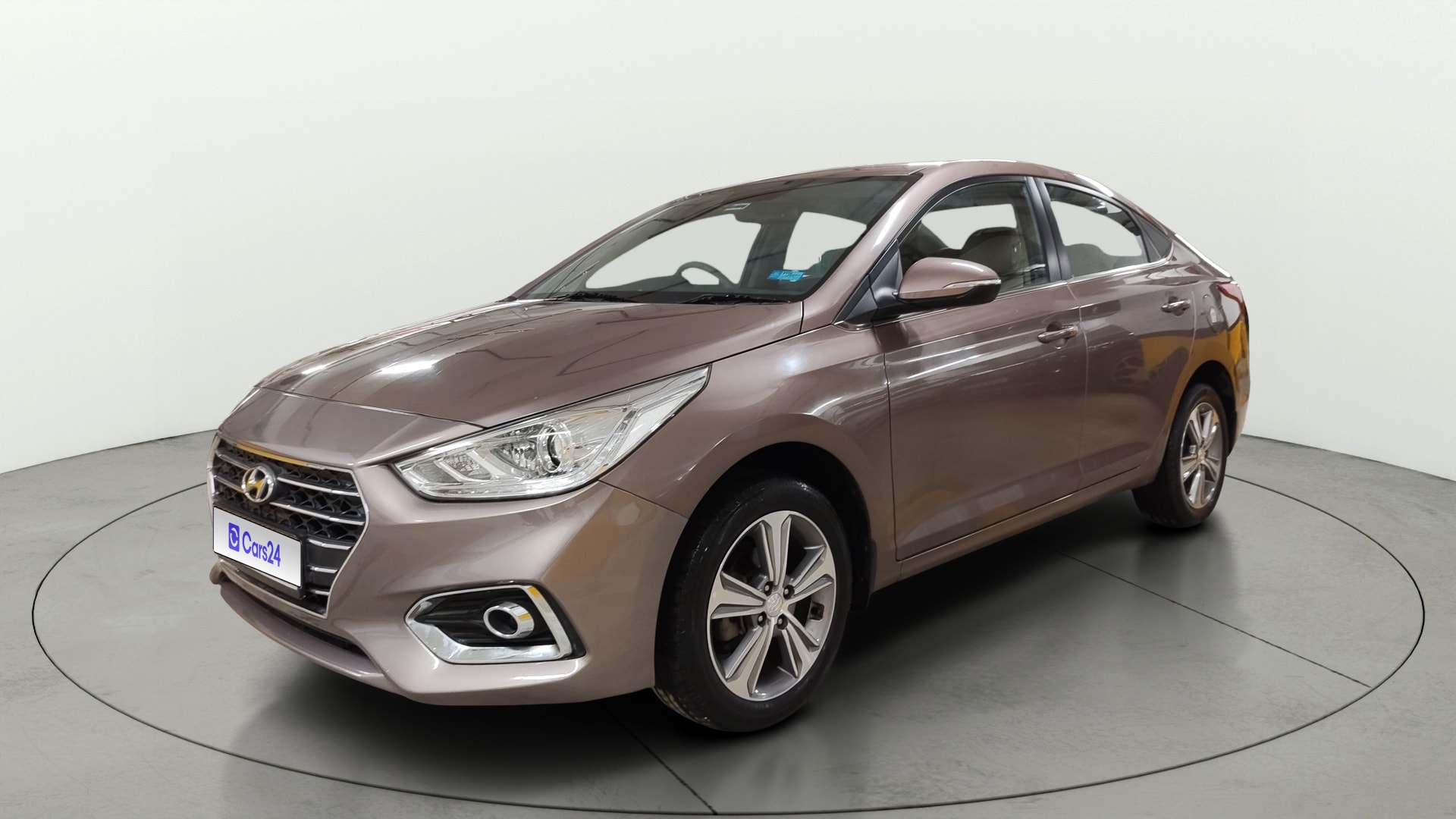 View 2018 Hyundai Verna 1.6 VTVT SX Image 36 Used 2018 Hyundai Verna 1.6 VTVT SX Image 36