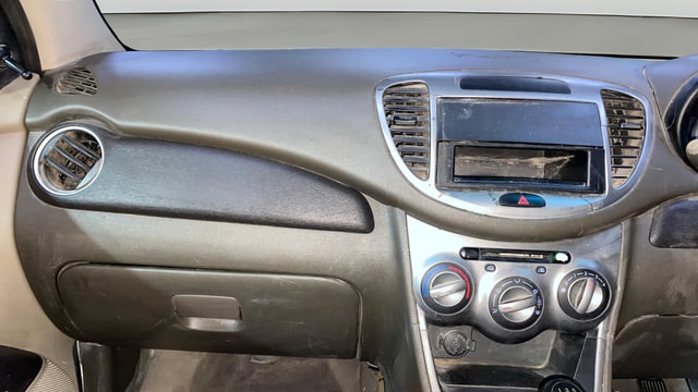 View Hyundai i10 Image 17 Used Hyundai i10 Image 17