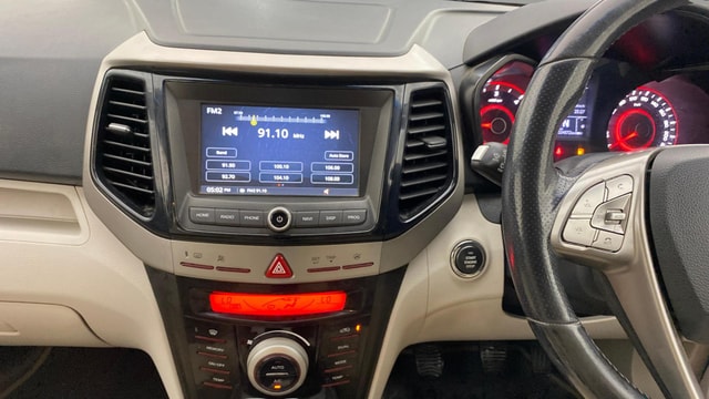 View Mahindra XUV300 Image 33 Used Mahindra XUV300 Image 33