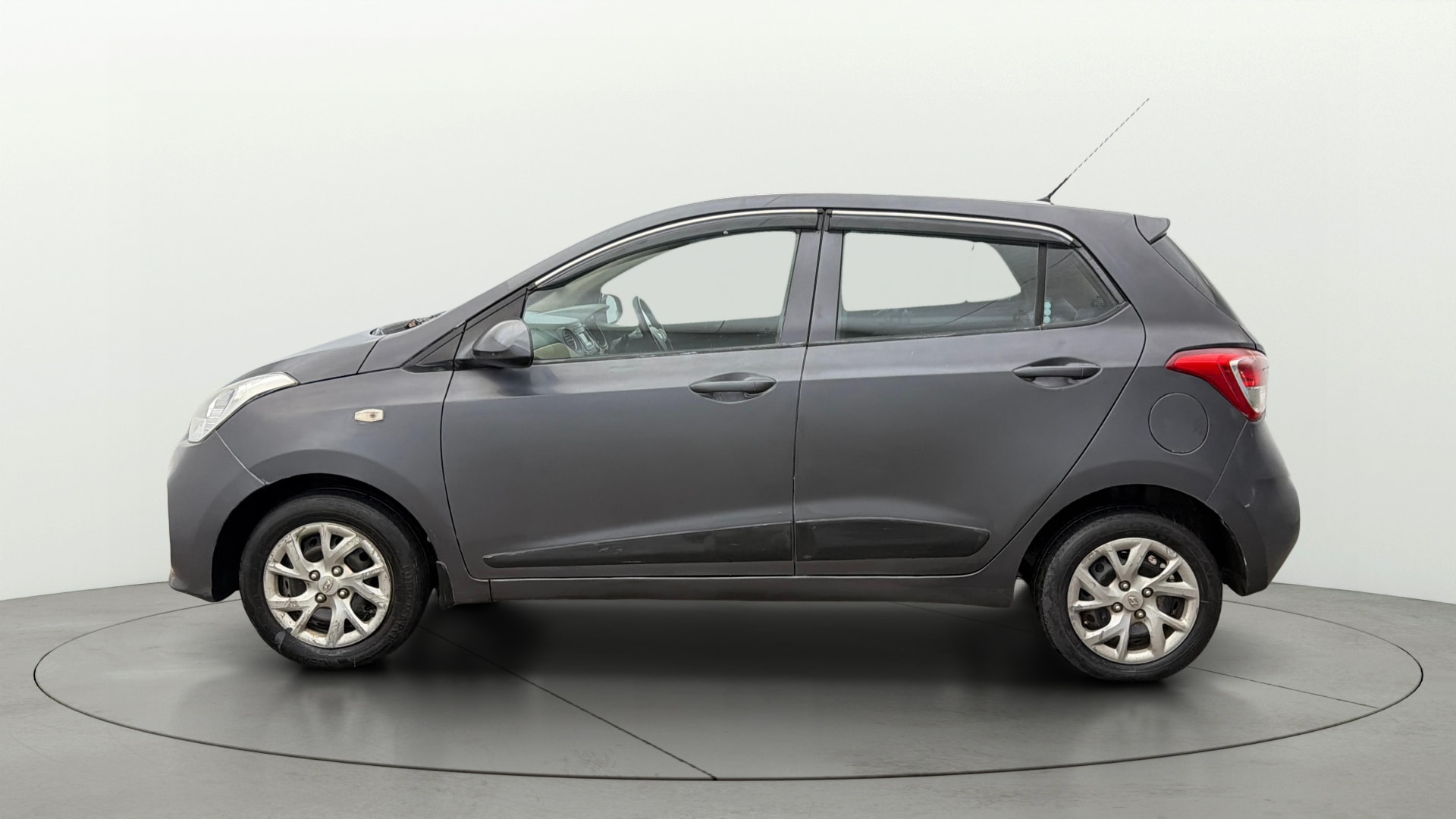 View 2018 Hyundai Grand i10 Magna 1.2 Kappa VTVT Image 5 Used 2018 Hyundai Grand i10 Magna 1.2 Kappa VTVT Image 5
