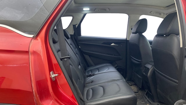 View MG Hector Image 31 Used MG Hector Image 31