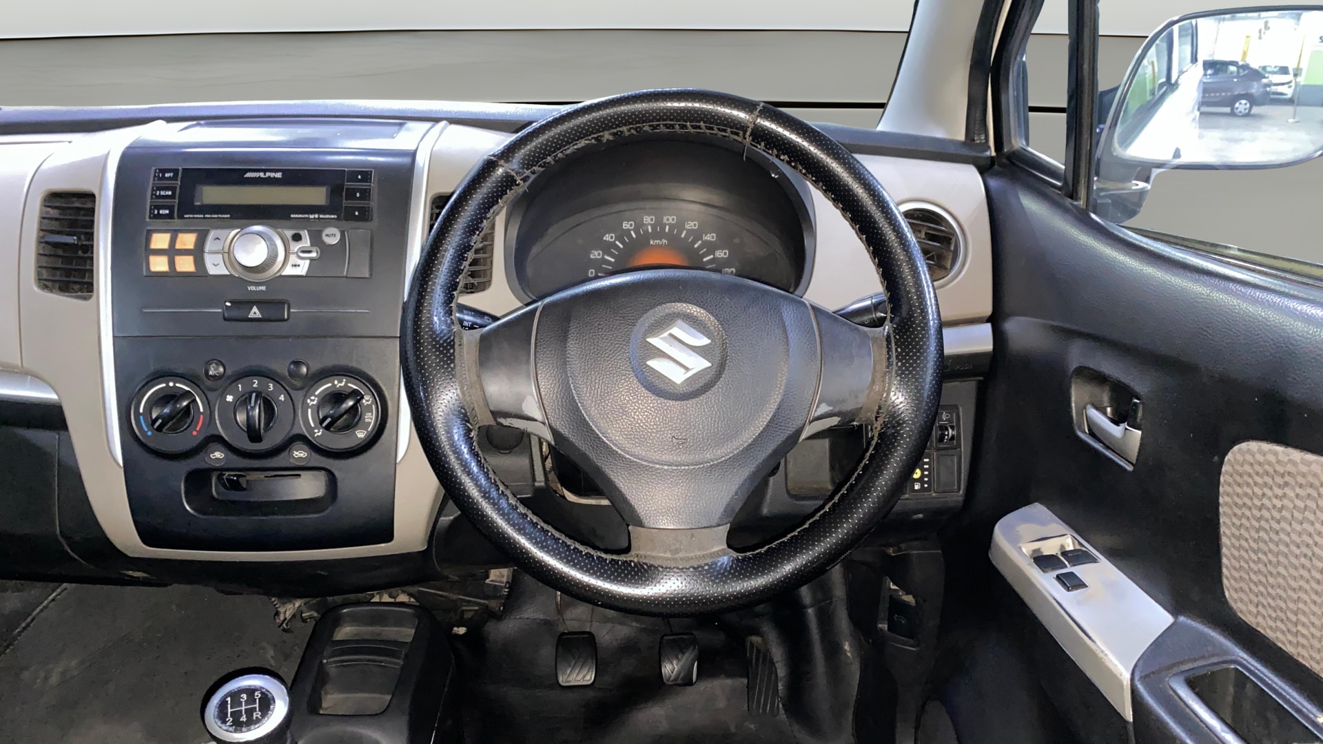 View 2016 Maruti Suzuki 1000 Base Variant Image 20 Used 2016 Maruti Suzuki 1000 Base Variant Image 20