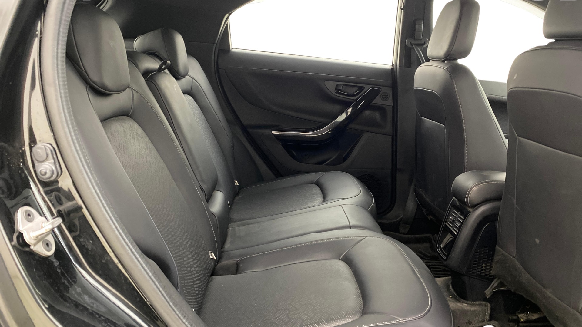 View 2023 Tata Nexon Revotron XZA Plus AMT Dark Image 36 Used 2023 Tata Nexon Revotron XZA Plus AMT Dark Image 36