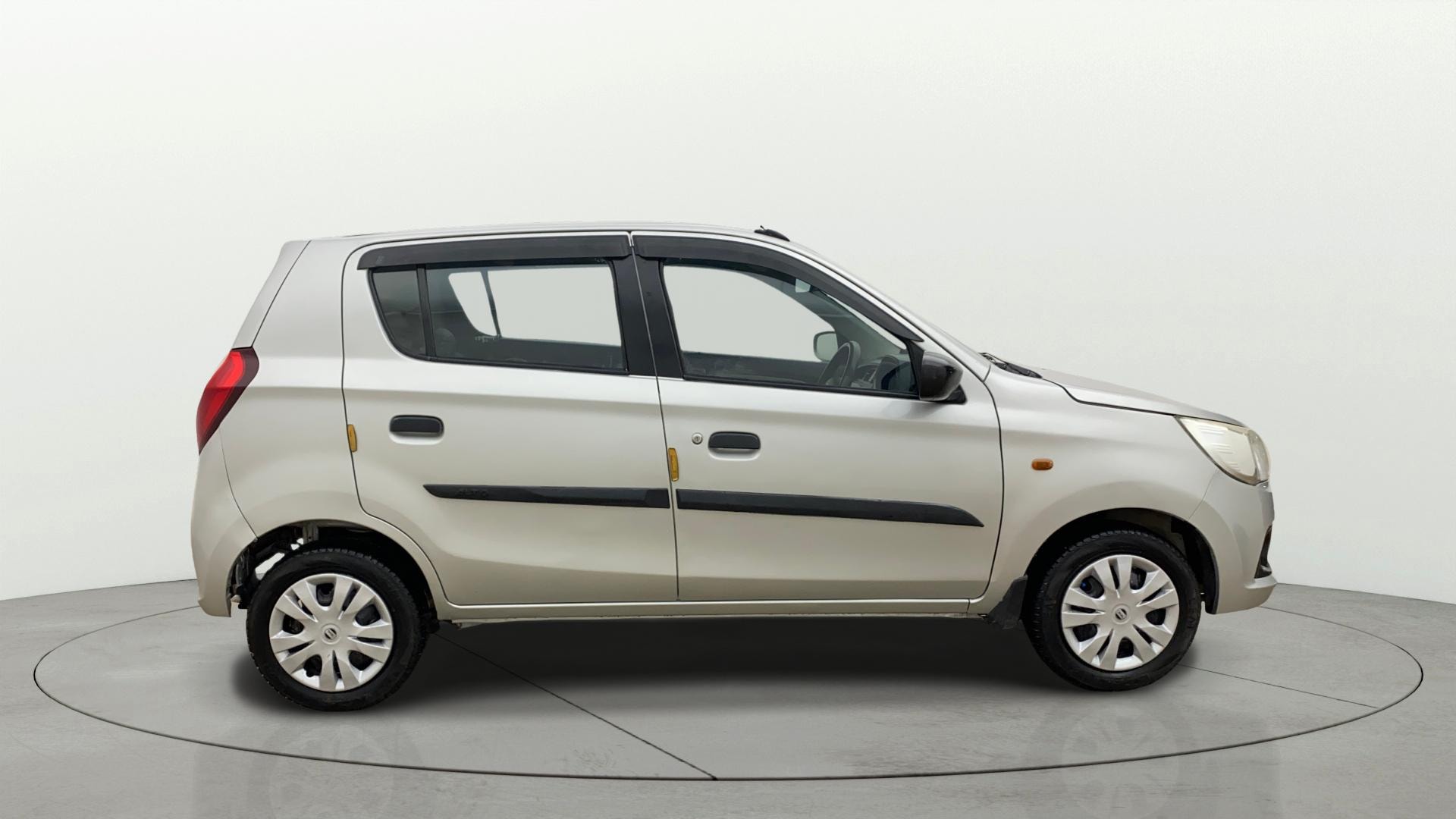 View 2016 Maruti Suzuki Alto K10 LX Image 9 Used 2016 Maruti Suzuki Alto K10 LX Image 9