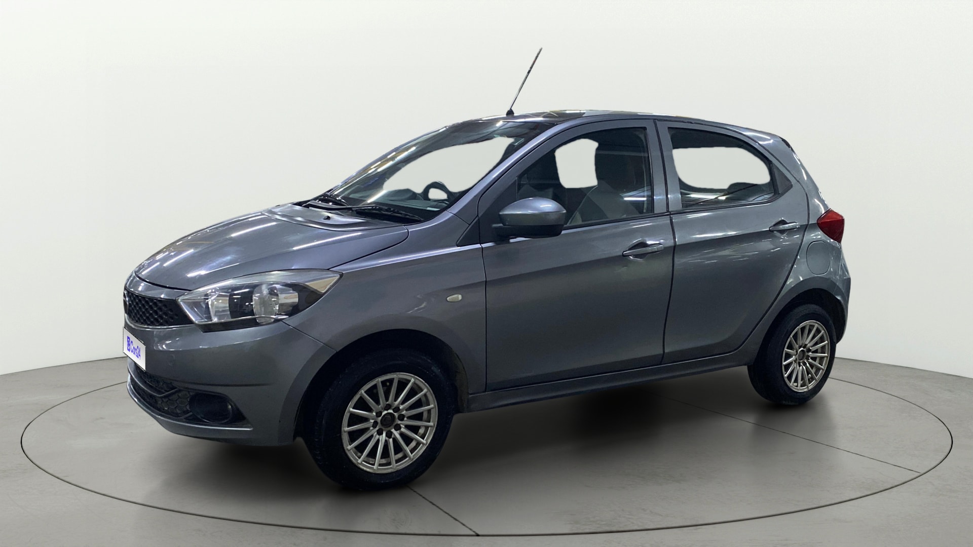 View 2020 Tata Tiago Revotron Wizz Limited Edition Image 20 Used 2020 Tata Tiago Revotron Wizz Limited Edition Image 20