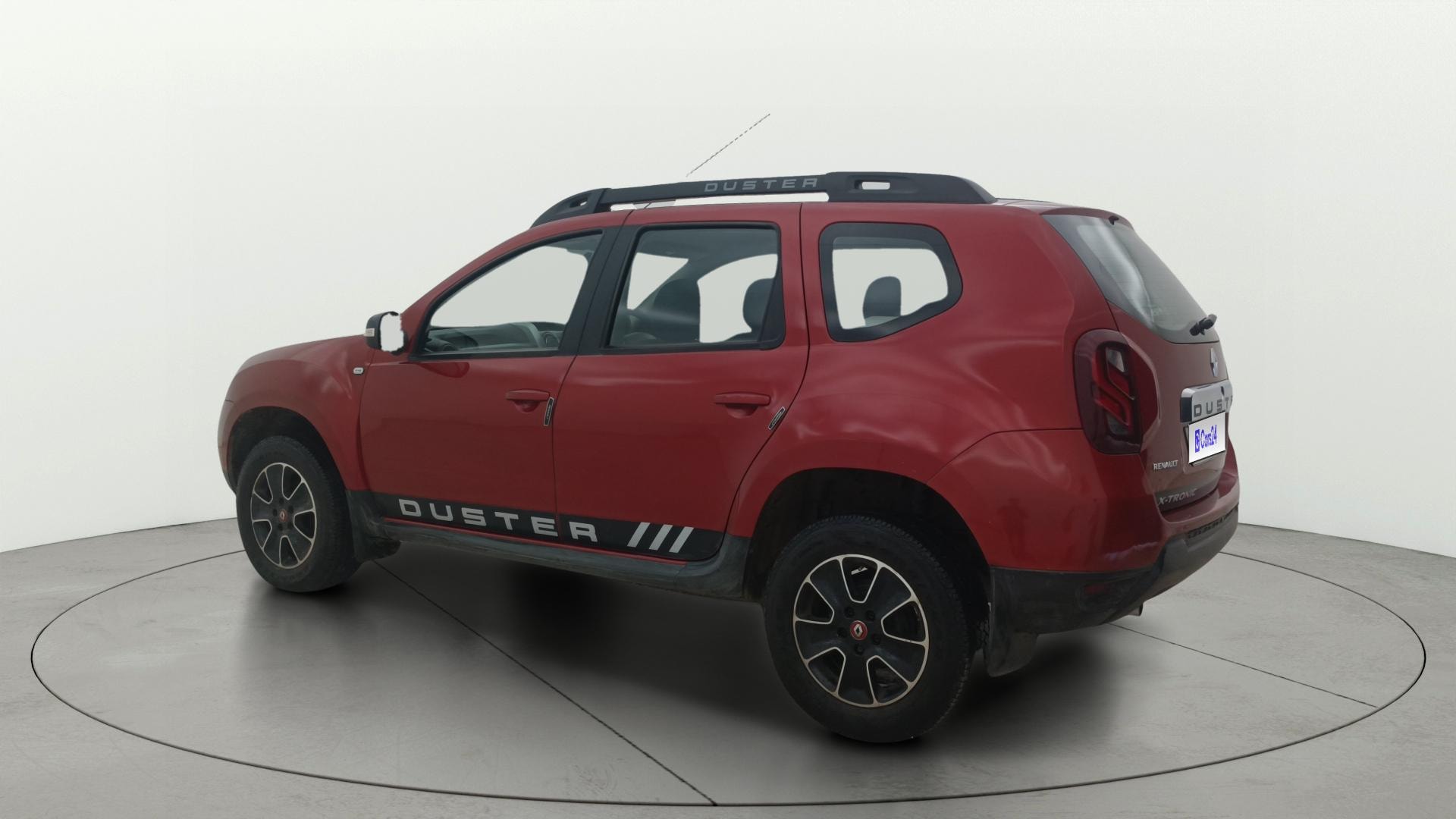 View 2018 Renault Duster Petrol RxS CVT Petrol Image 2 Used 2018 Renault Duster Petrol RxS CVT Petrol Image 2