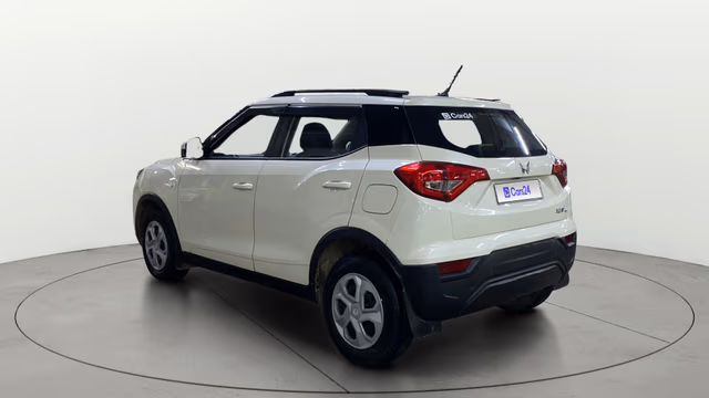 View Mahindra XUV300 Image 2 Used Mahindra XUV300 Image 2