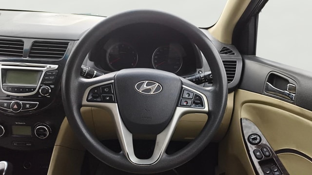View Hyundai Fluidic Verna Image 20 Used Hyundai Fluidic Verna Image 20