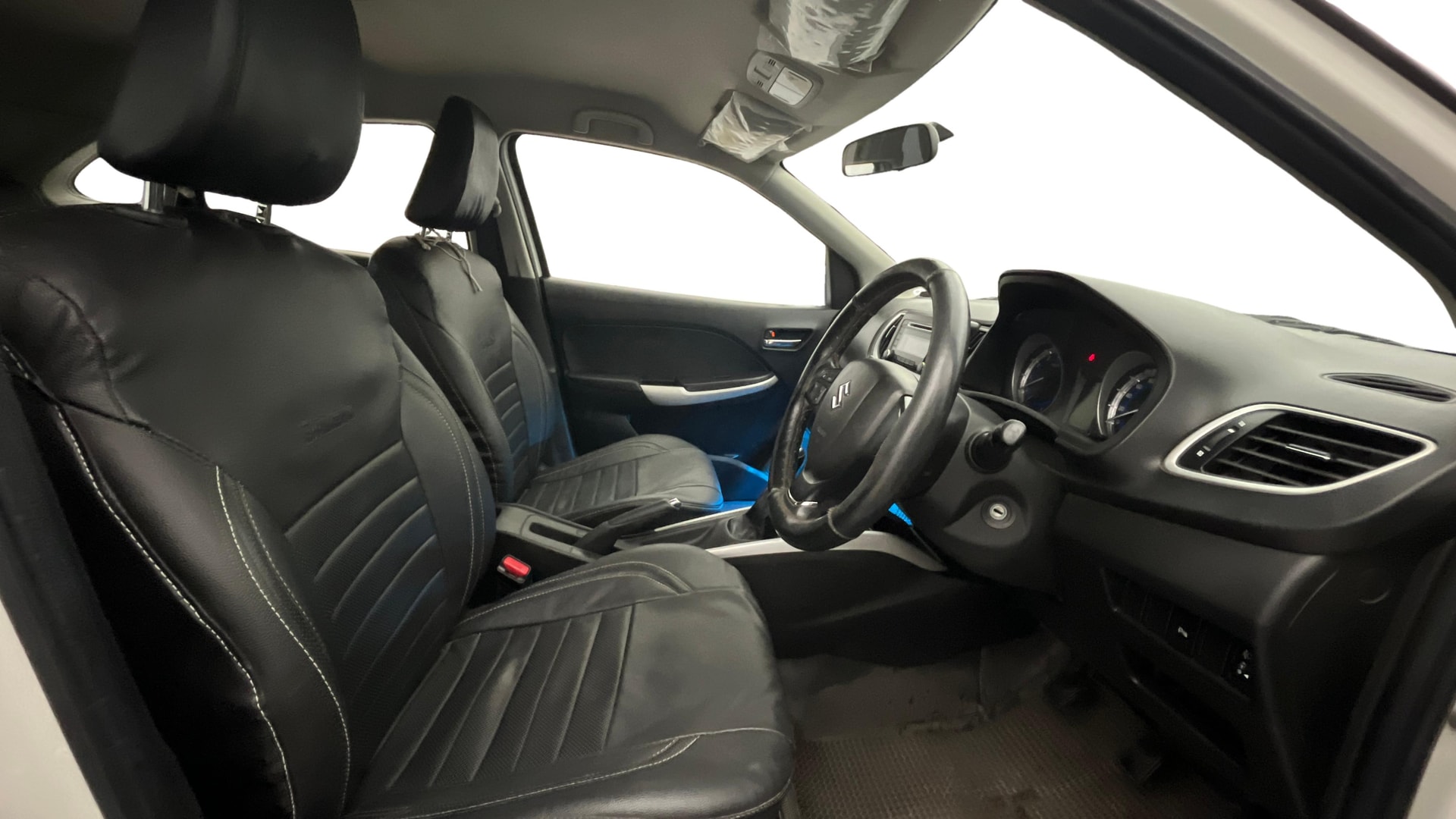 View 2017 Maruti Suzuki 1000 Base Variant Image 25 Used 2017 Maruti Suzuki 1000 Base Variant Image 25