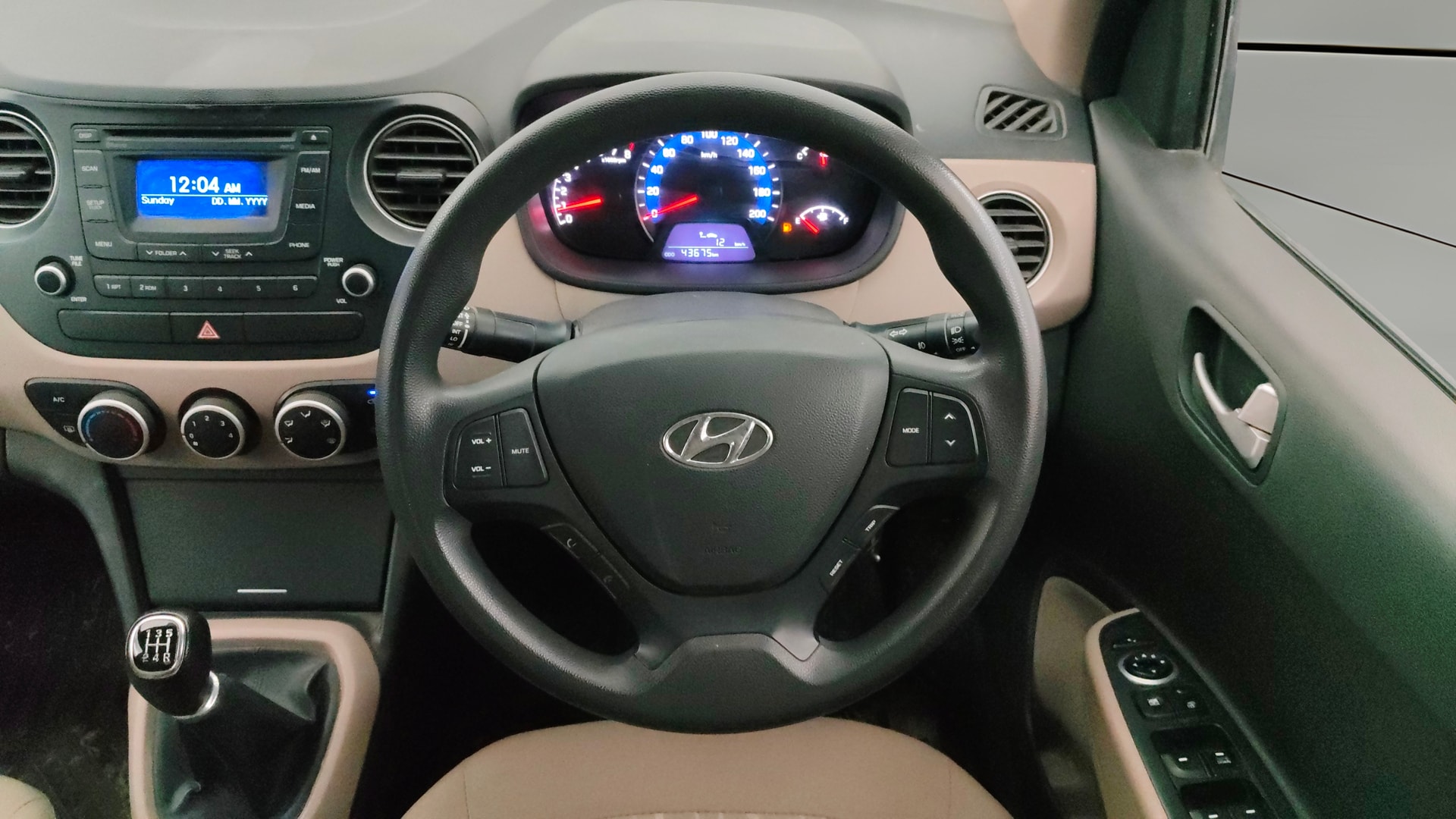 View 2015 Hyundai Xcent SX Petrol Image 20 Used 2015 Hyundai Xcent SX Petrol Image 20