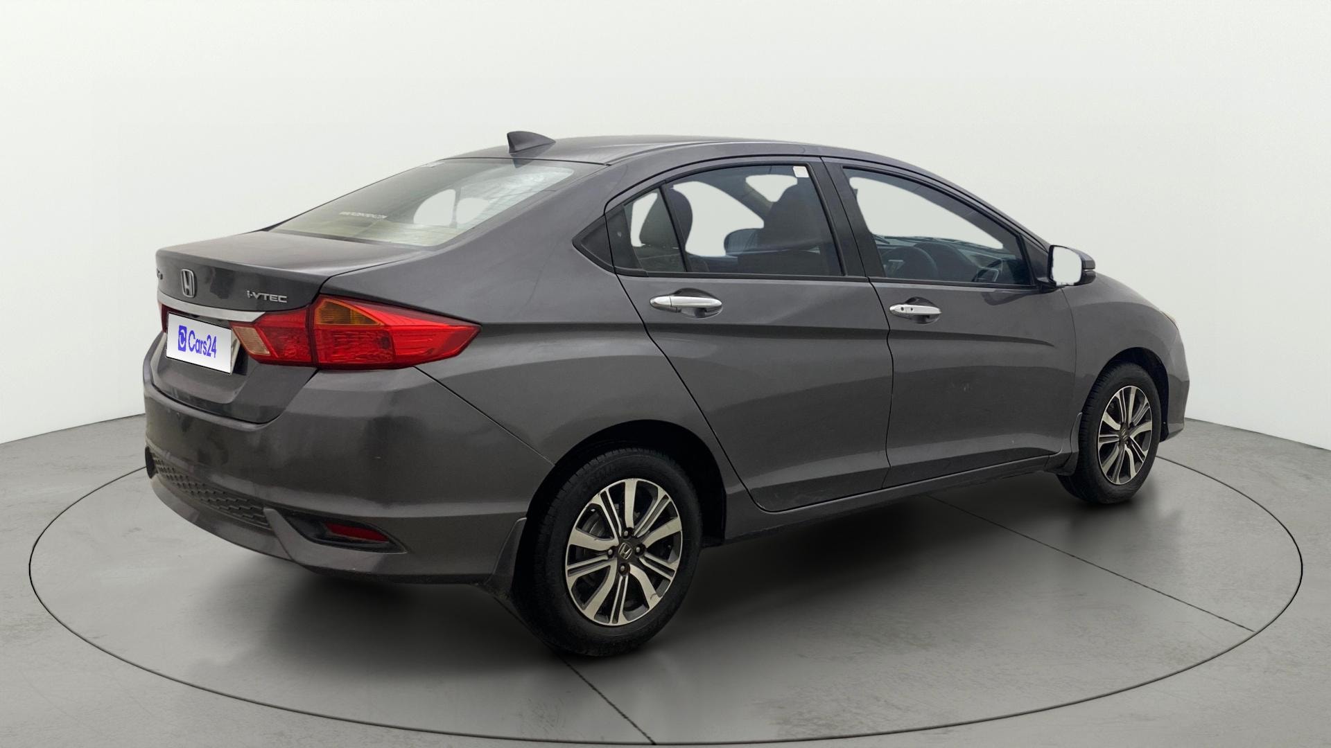 View 2017 Honda City ZX MT Diesel Anniversary Edition Image 44 Used 2017 Honda City ZX MT Diesel Anniversary Edition Image 44