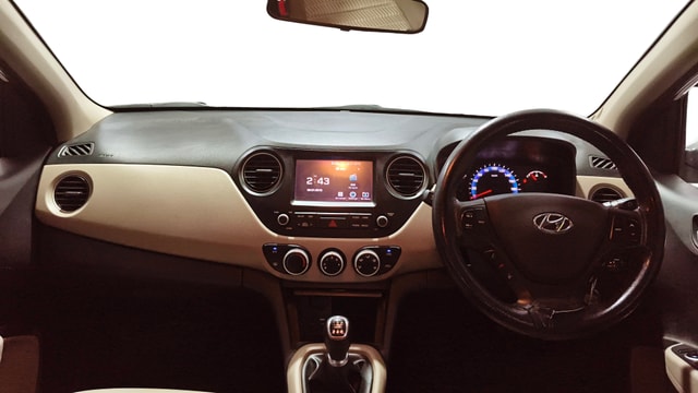 View Hyundai Xcent Image 15 Used Hyundai Xcent Image 15