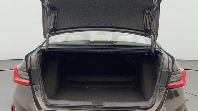 View Honda City ZX Image 40 Used Honda City ZX Image 40