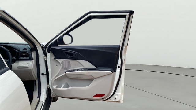 View Mahindra XUV300 Image 44 Used Mahindra XUV300 Image 44