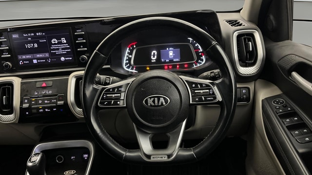 View Kia Sonet Image 13 Used Kia Sonet Image 13