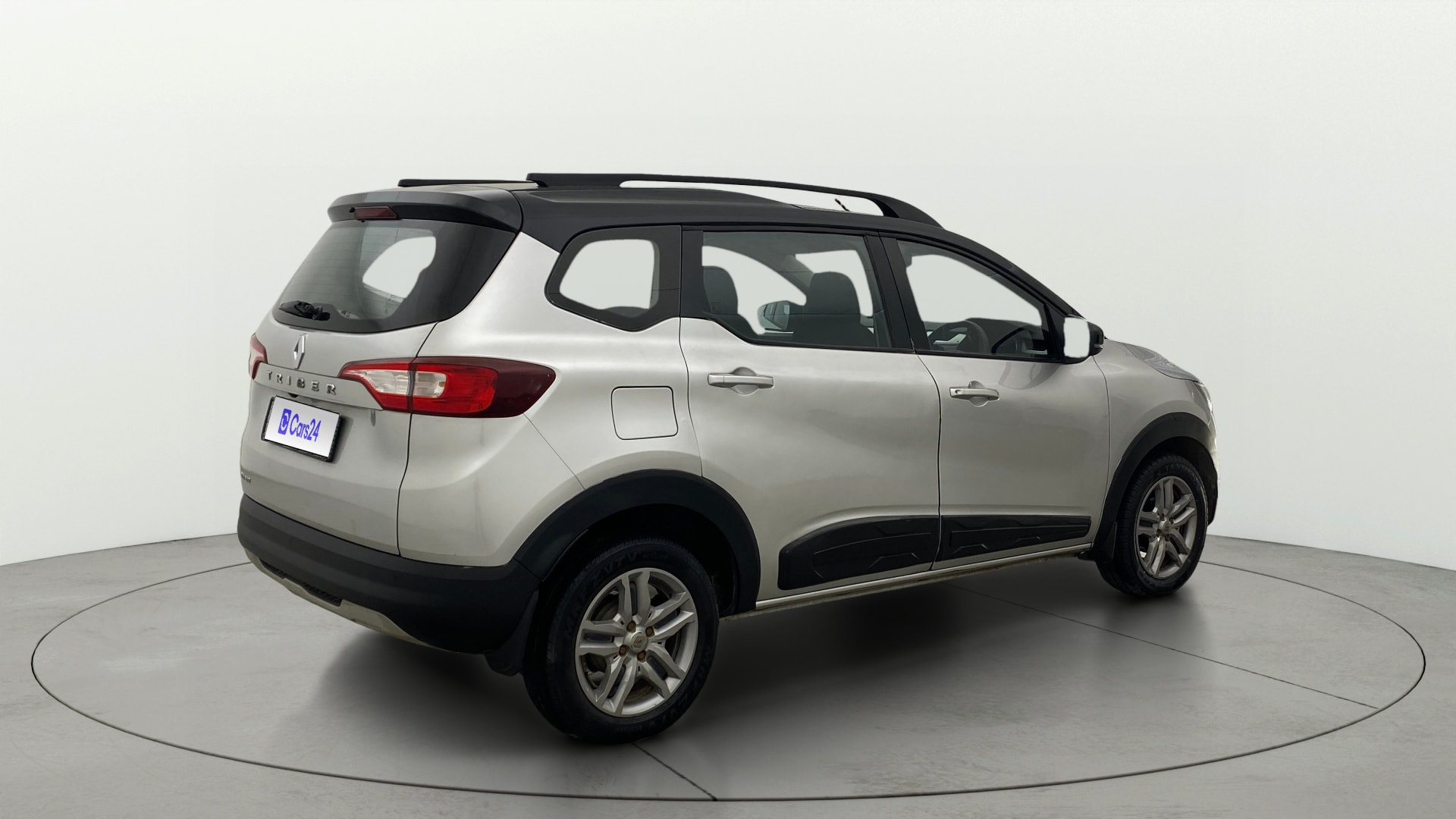 View 2022 Renault Triber RXZ Image 45 Used 2022 Renault Triber RXZ Image 45