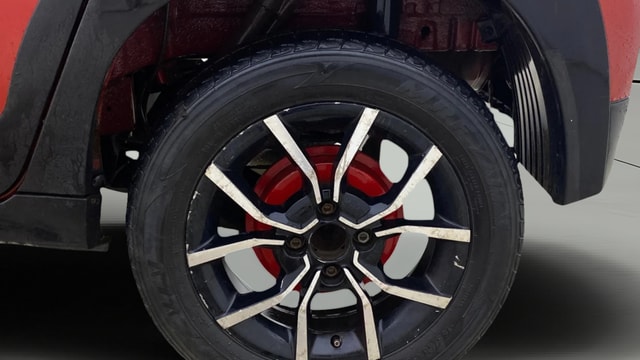 View Mahindra KUV100 Image 11 Used Mahindra KUV100 Image 11