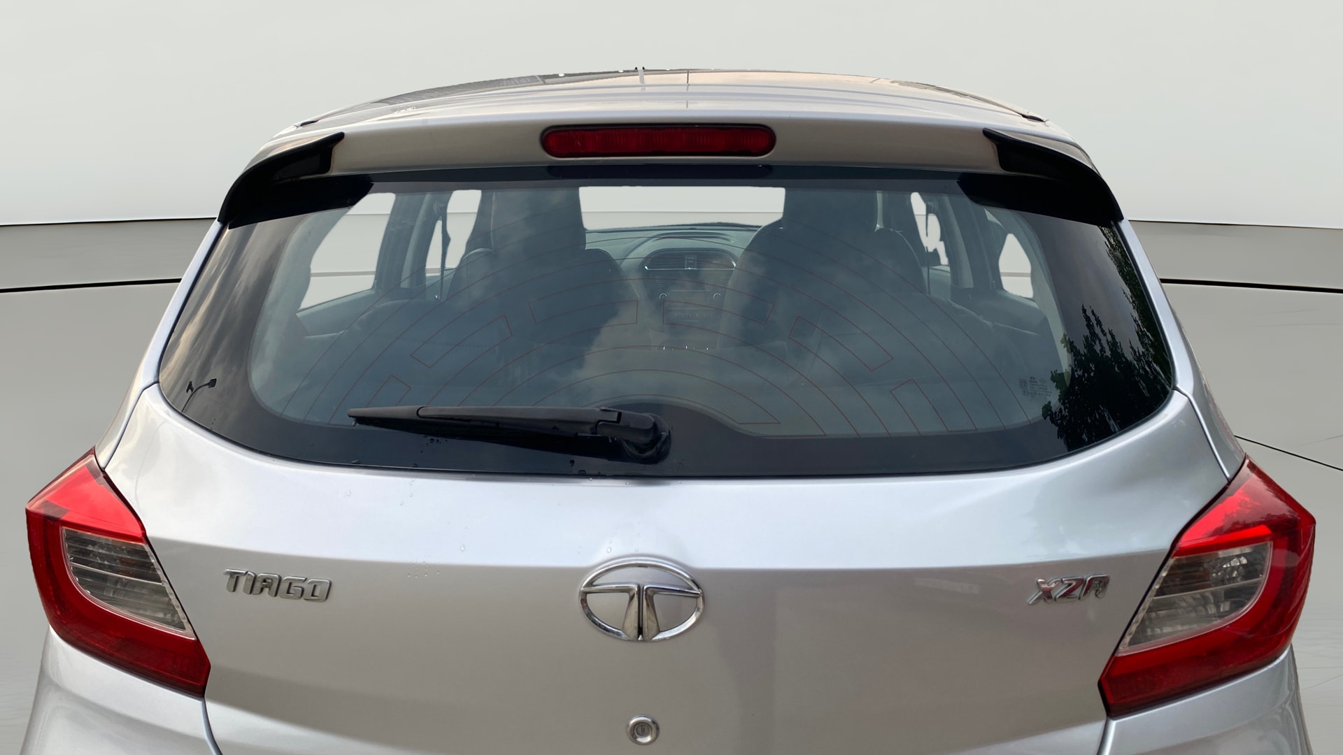 View 2018 Tata Tiago Revotorq XB Image 4 Used 2018 Tata Tiago Revotorq XB Image 4