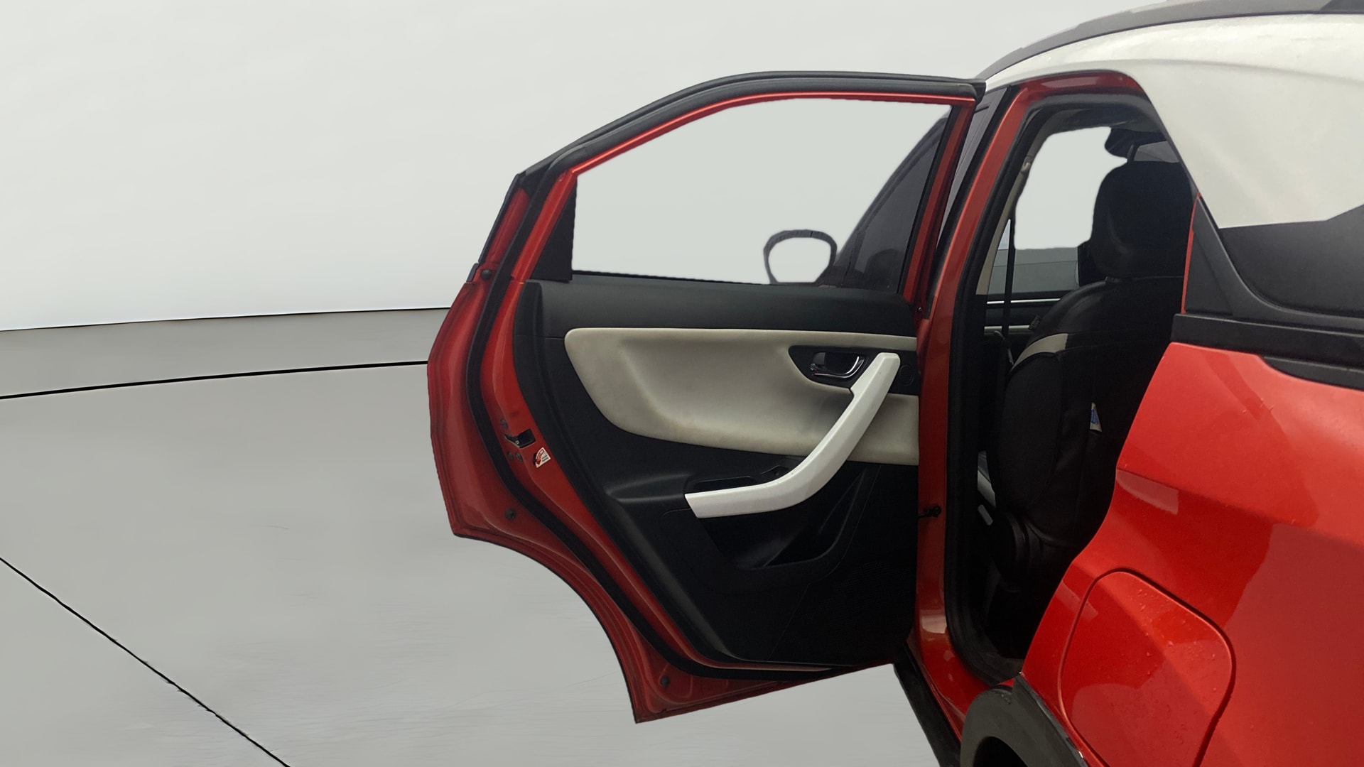 View 2024 Tata Nexon Revotron XE Image 15 Used 2024 Tata Nexon Revotron XE Image 15