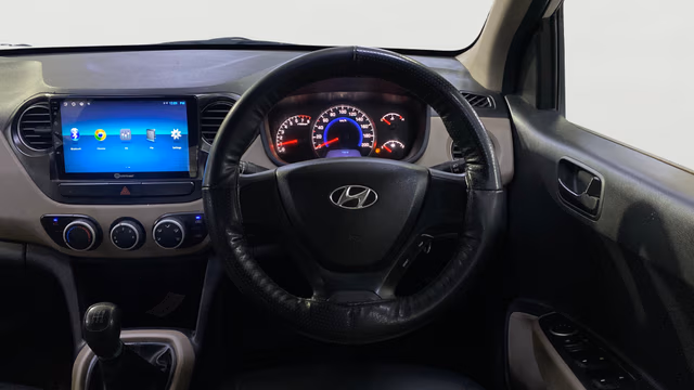 View Hyundai Grand i10 Image 20 Used Hyundai Grand i10 Image 20