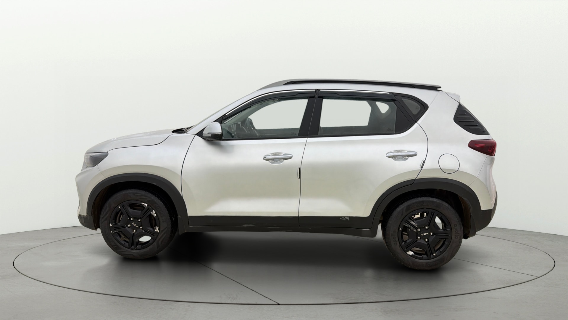View 2022 Kia Sonet HTK Plus iMT Petrol Image 5 Used 2022 Kia Sonet HTK Plus iMT Petrol Image 5
