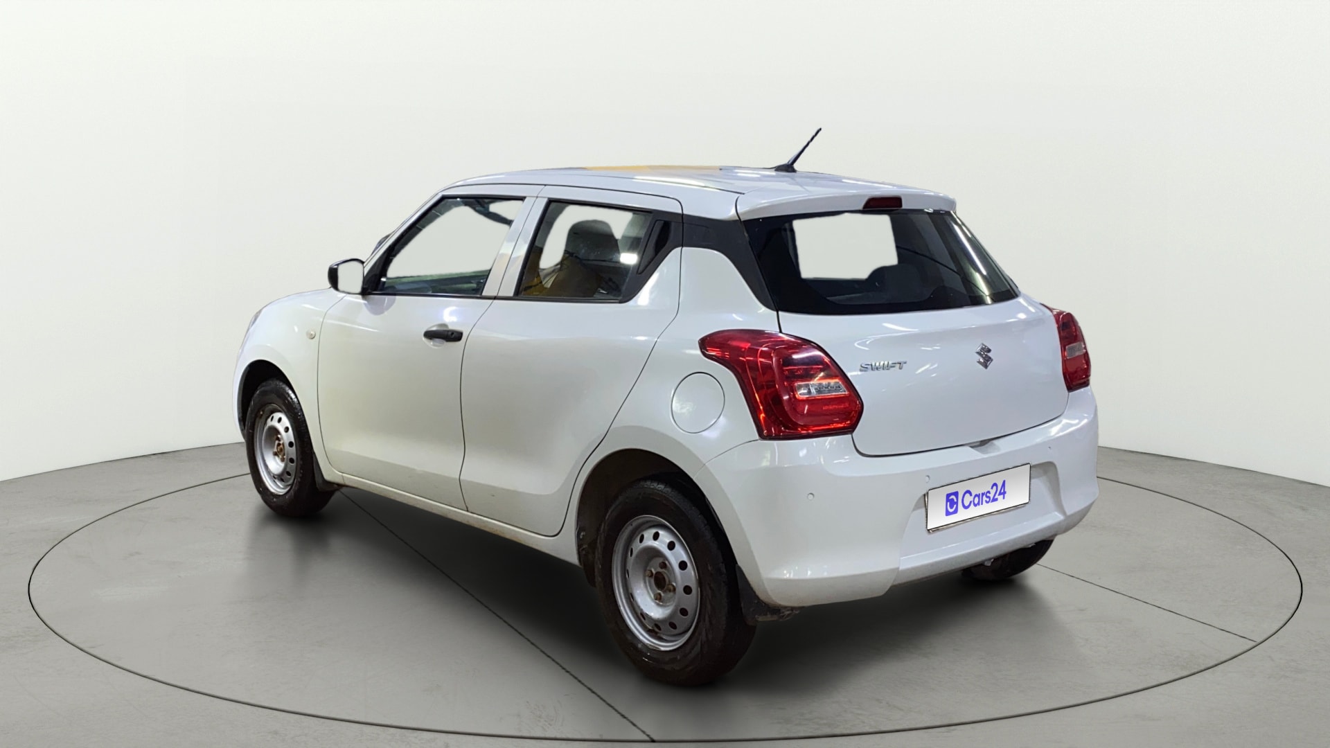 View 2022 Maruti Suzuki 1000 Base Variant Image 2 Used 2022 Maruti Suzuki 1000 Base Variant Image 2