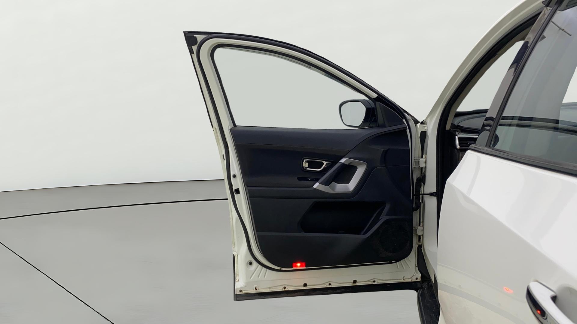 View 2023 Tata Harrier XE Image 39 Used 2023 Tata Harrier XE Image 39