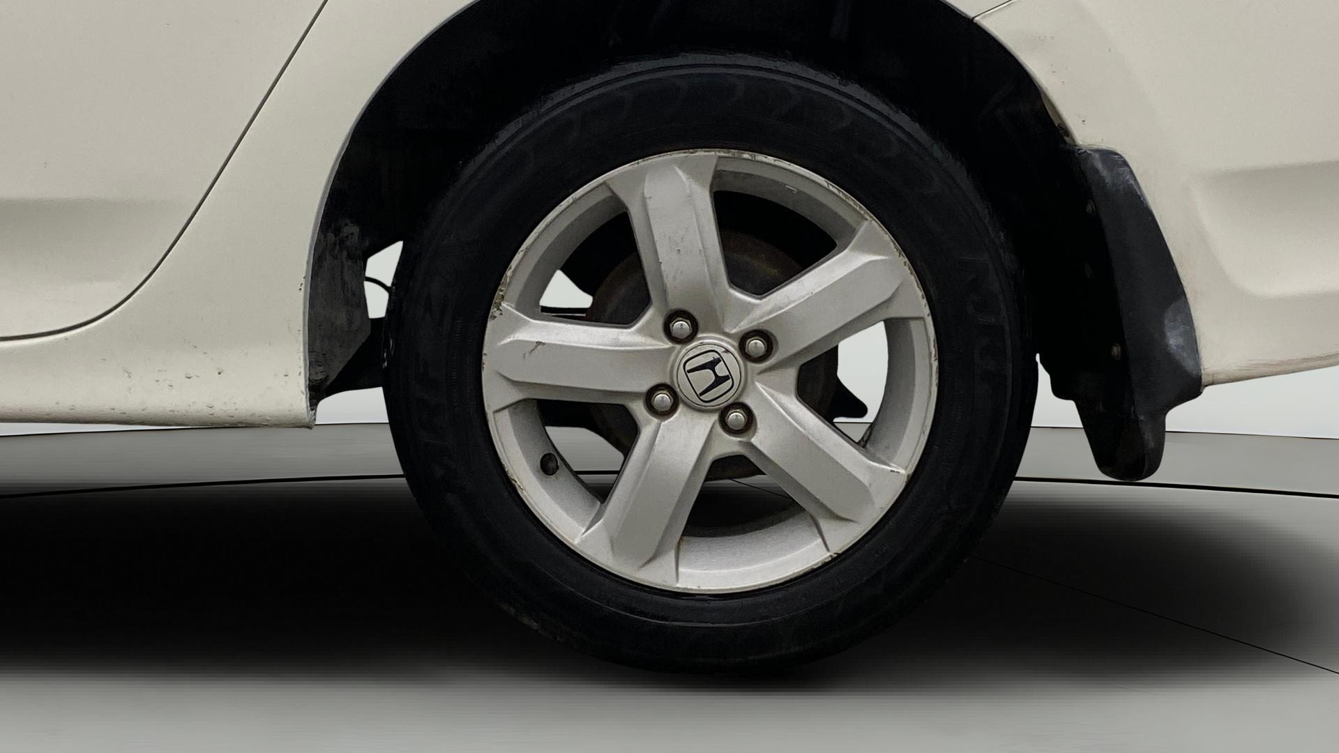 View 2013 Honda City ZX MT Diesel Anniversary Edition Image 11 Used 2013 Honda City ZX MT Diesel Anniversary Edition Image 11