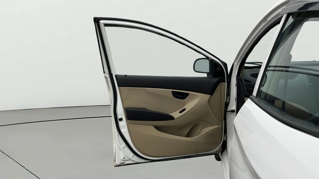 View Hyundai EON Image 31 Used Hyundai EON Image 31