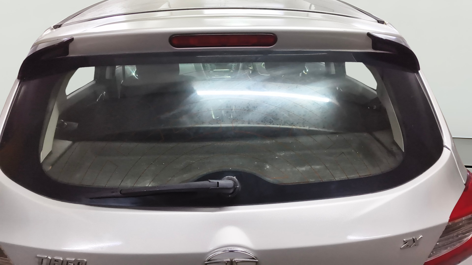 View 2019 Tata Tiago Revotorq XB Image 5 Used 2019 Tata Tiago Revotorq XB Image 5