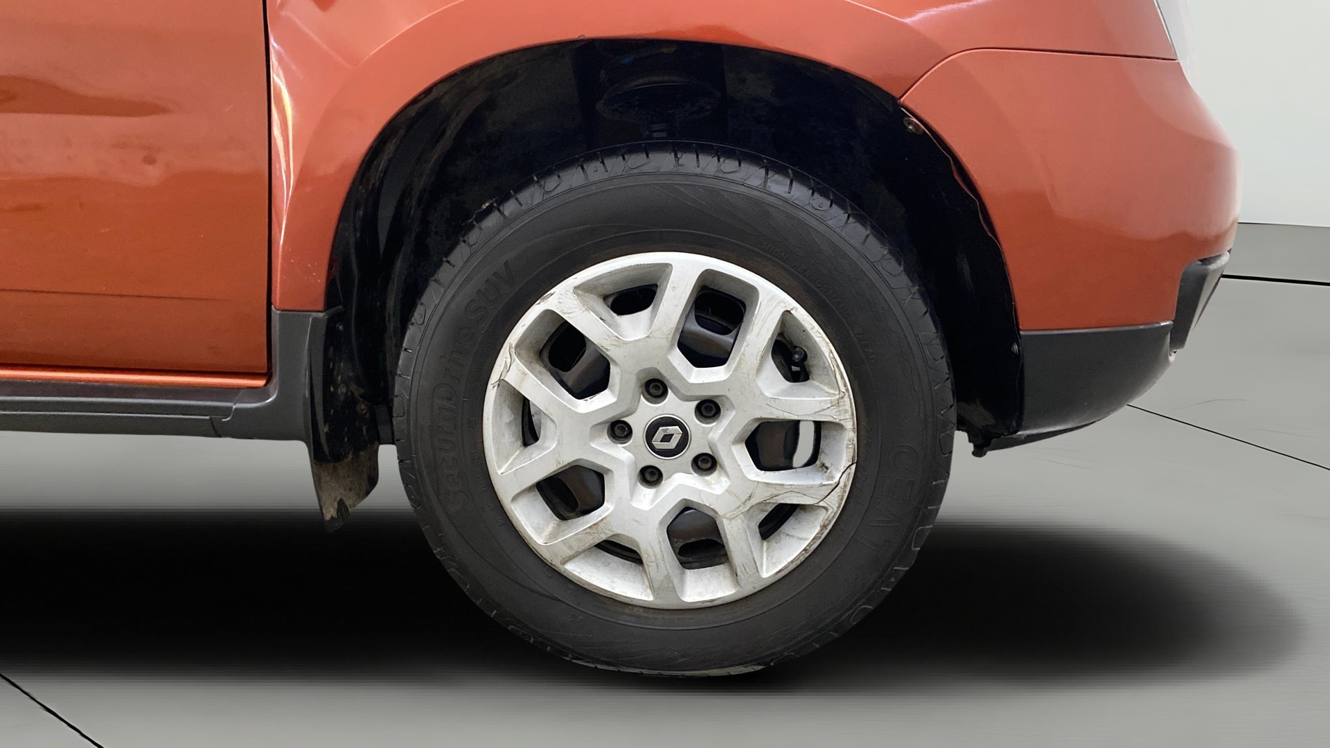 View 2016 Renault Duster Diesel 85PS STD Image 39 Used 2016 Renault Duster Diesel 85PS STD Image 39