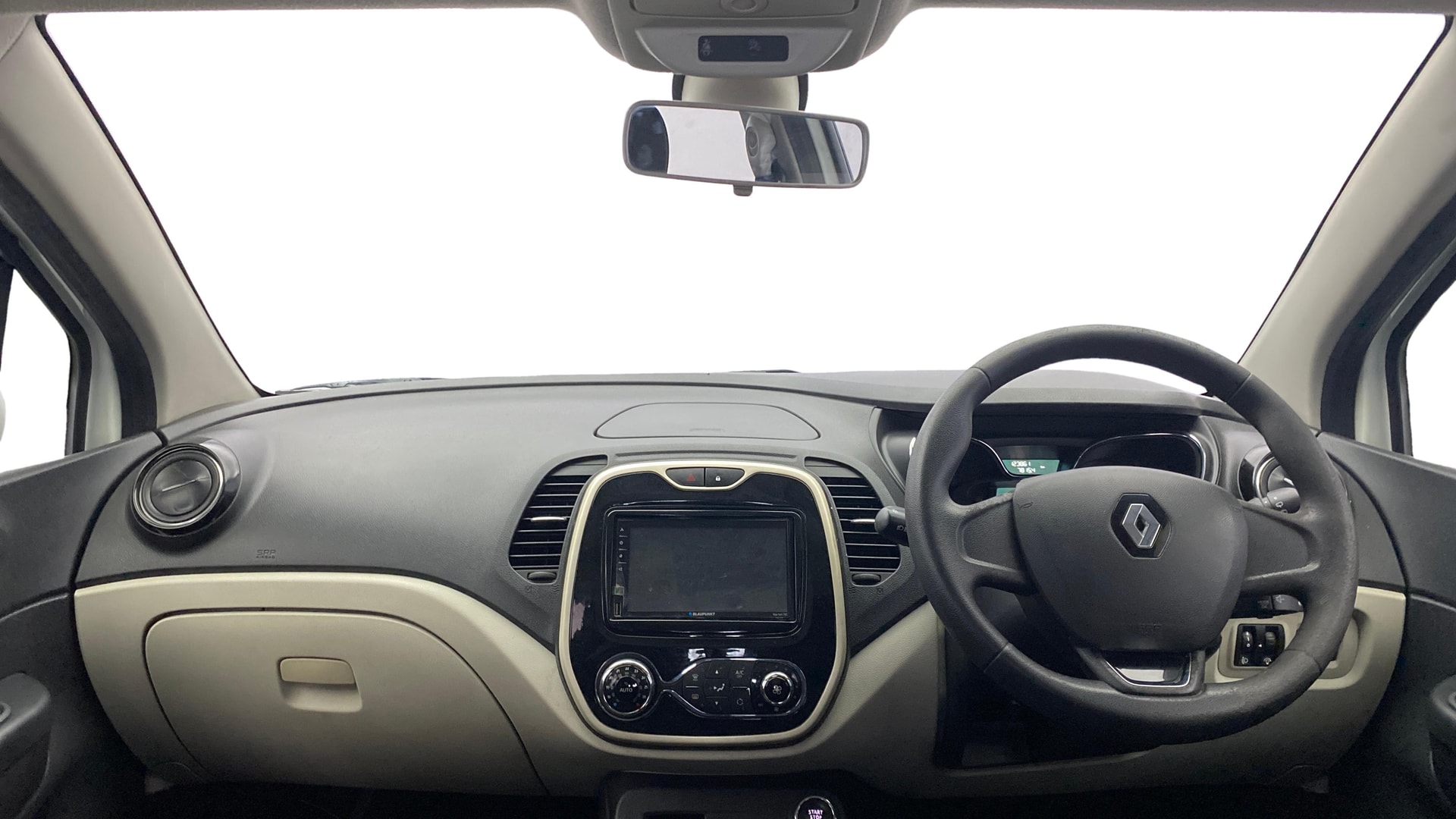 View 2018 Renault Captur RXE Diesel Image 15 Used 2018 Renault Captur RXE Diesel Image 15