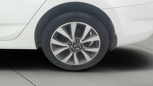 View Hyundai Fluidic Verna Image 8 Used Hyundai Fluidic Verna Image 8