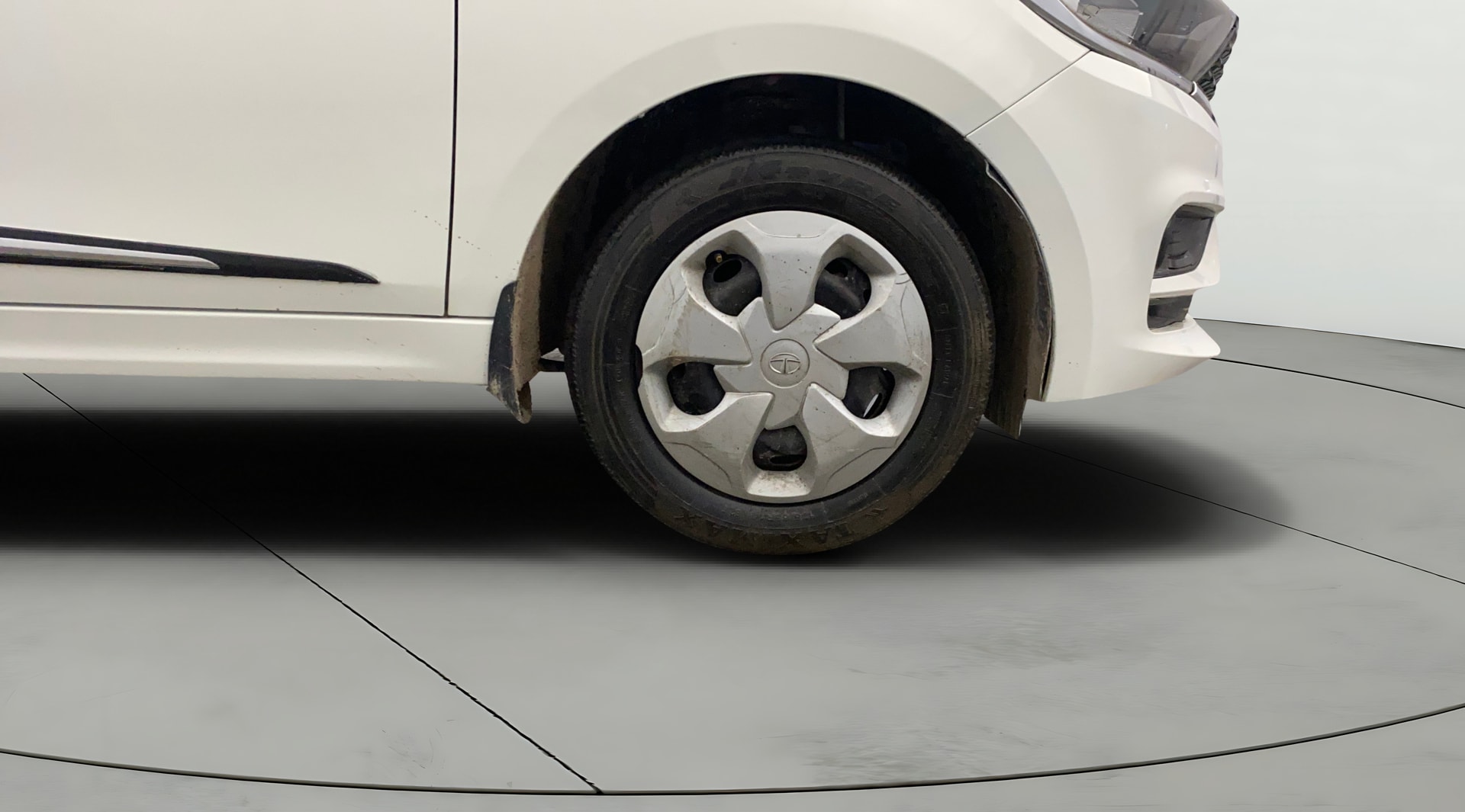 View 2022 Tata Tiago Revotorq XB Image 39 Used 2022 Tata Tiago Revotorq XB Image 39