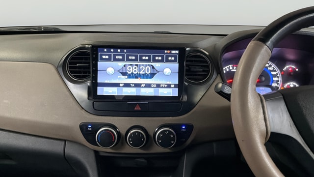 View Hyundai Grand i10 Image 17 Used Hyundai Grand i10 Image 17