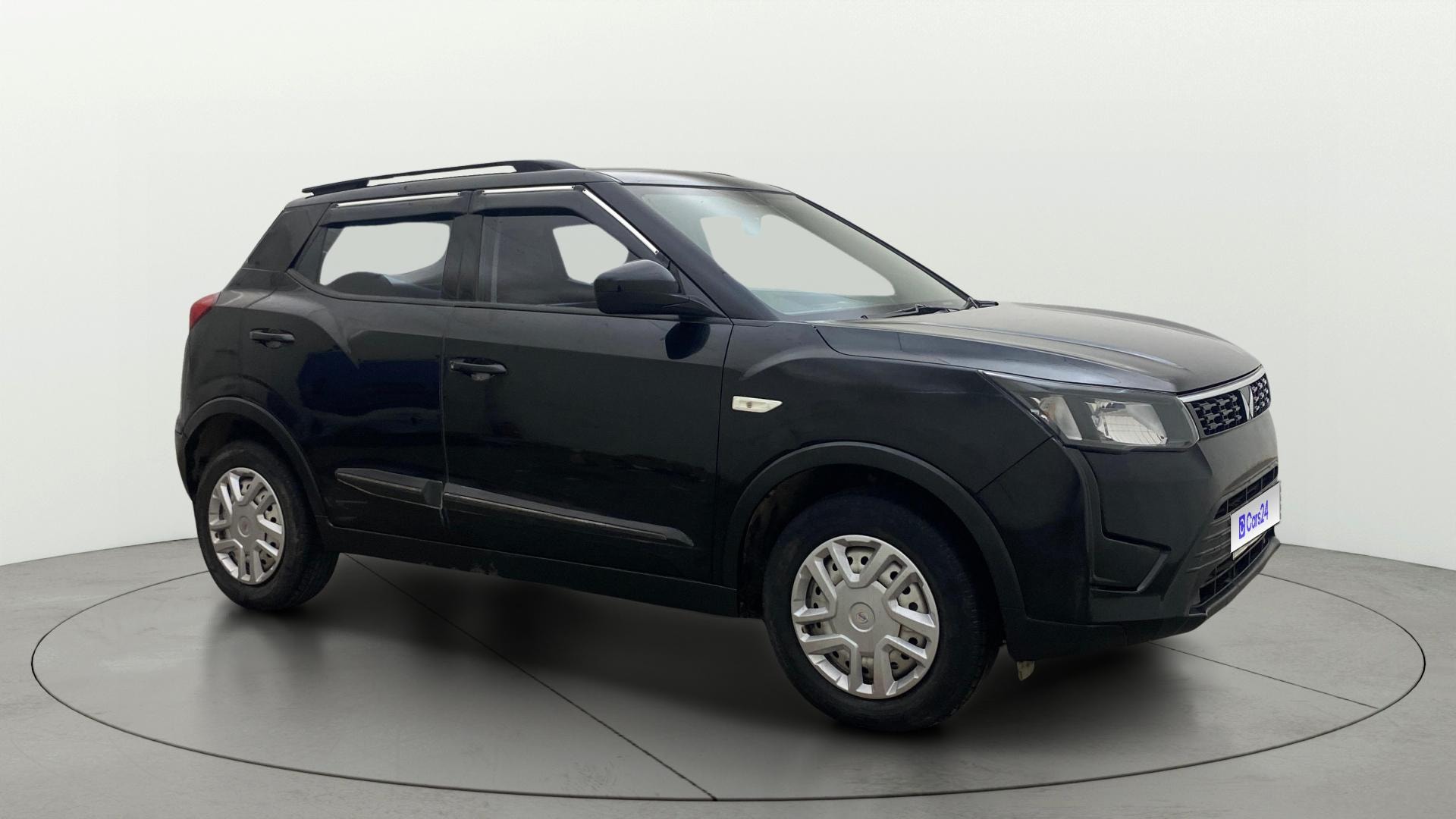 View 2024 Mahindra XUV300 W4 Petrol BS IV Image 36 Used 2024 Mahindra XUV300 W4 Petrol BS IV Image 36