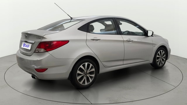 View Hyundai Fluidic Verna Image 43 Used Hyundai Fluidic Verna Image 43