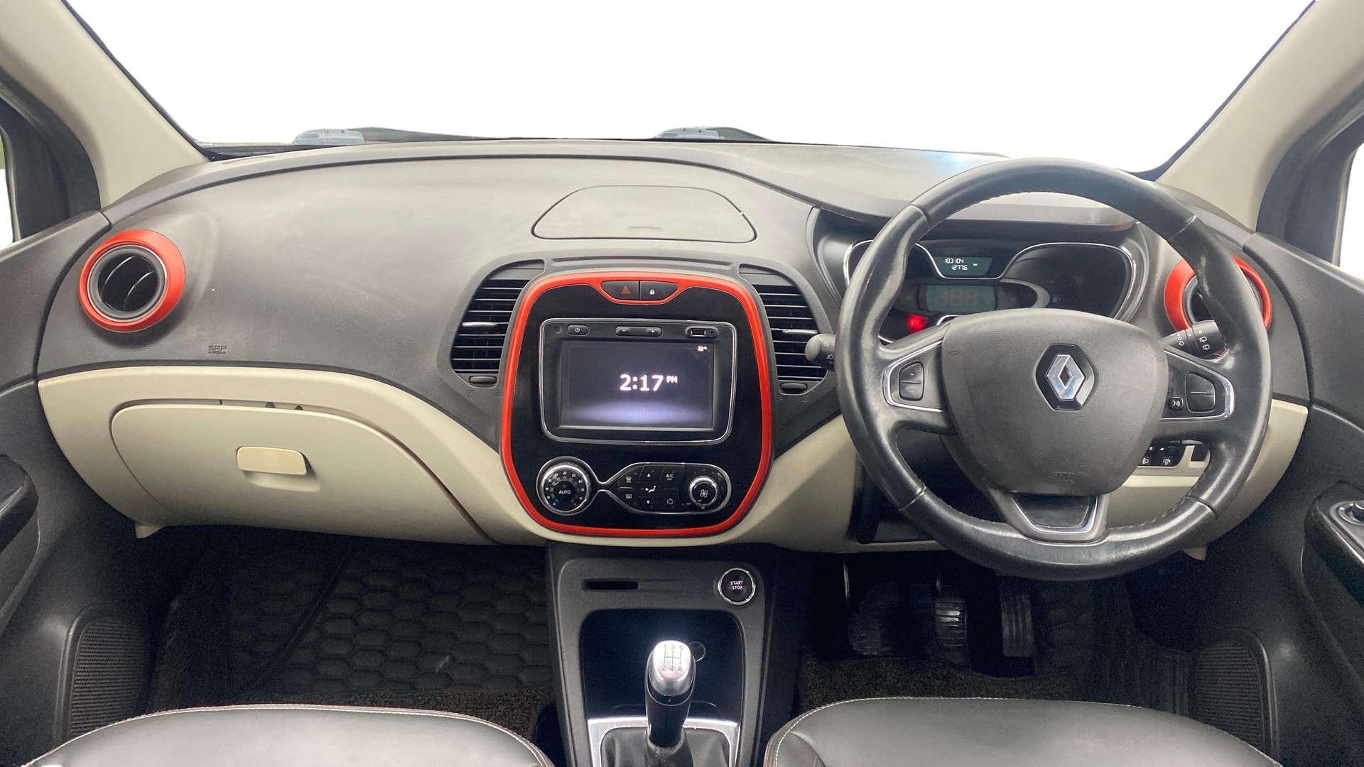 View 2019 Renault Captur Platine Petrol Dual Tone Image 31 Used 2019 Renault Captur Platine Petrol Dual Tone Image 31